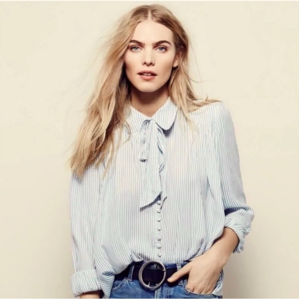 Free People button front, tie front blouse, size L
